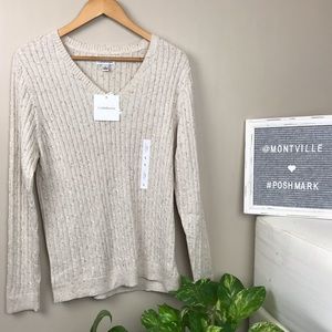 NWT Large Croft & Barrow Beige Tan V-neck Sweater